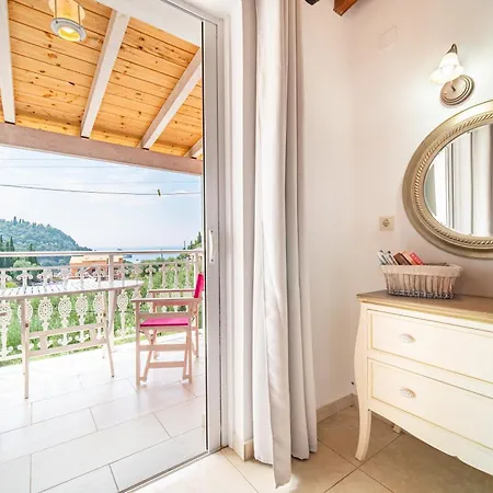 Arianna Deluxe 21 Apartment Paleokastritsa